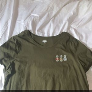 old navy tee